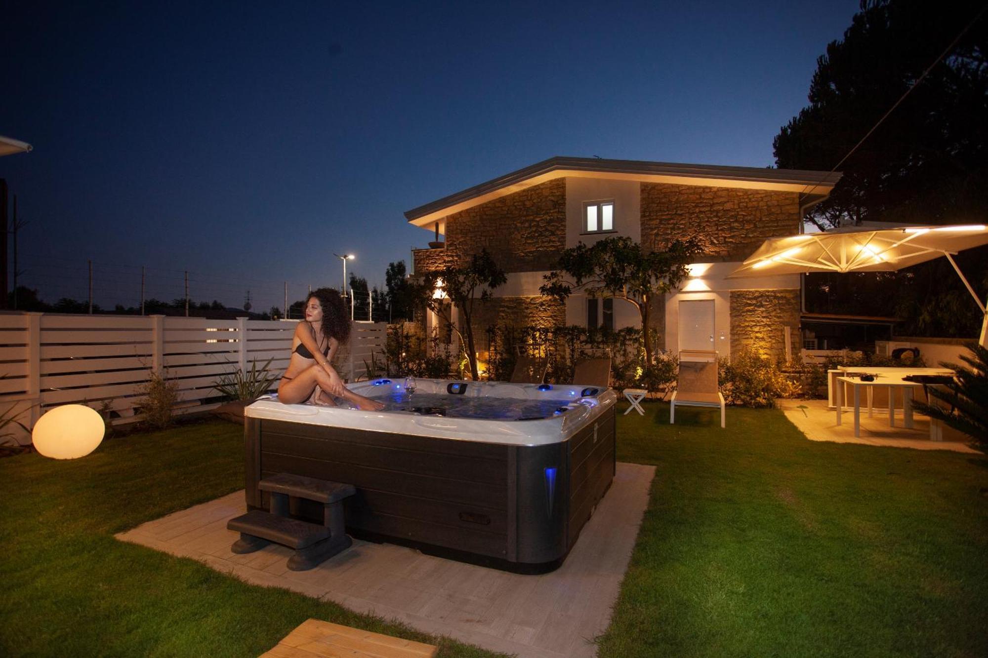 Aquamaris Design Suite & Spa 파이스툼 외부 사진