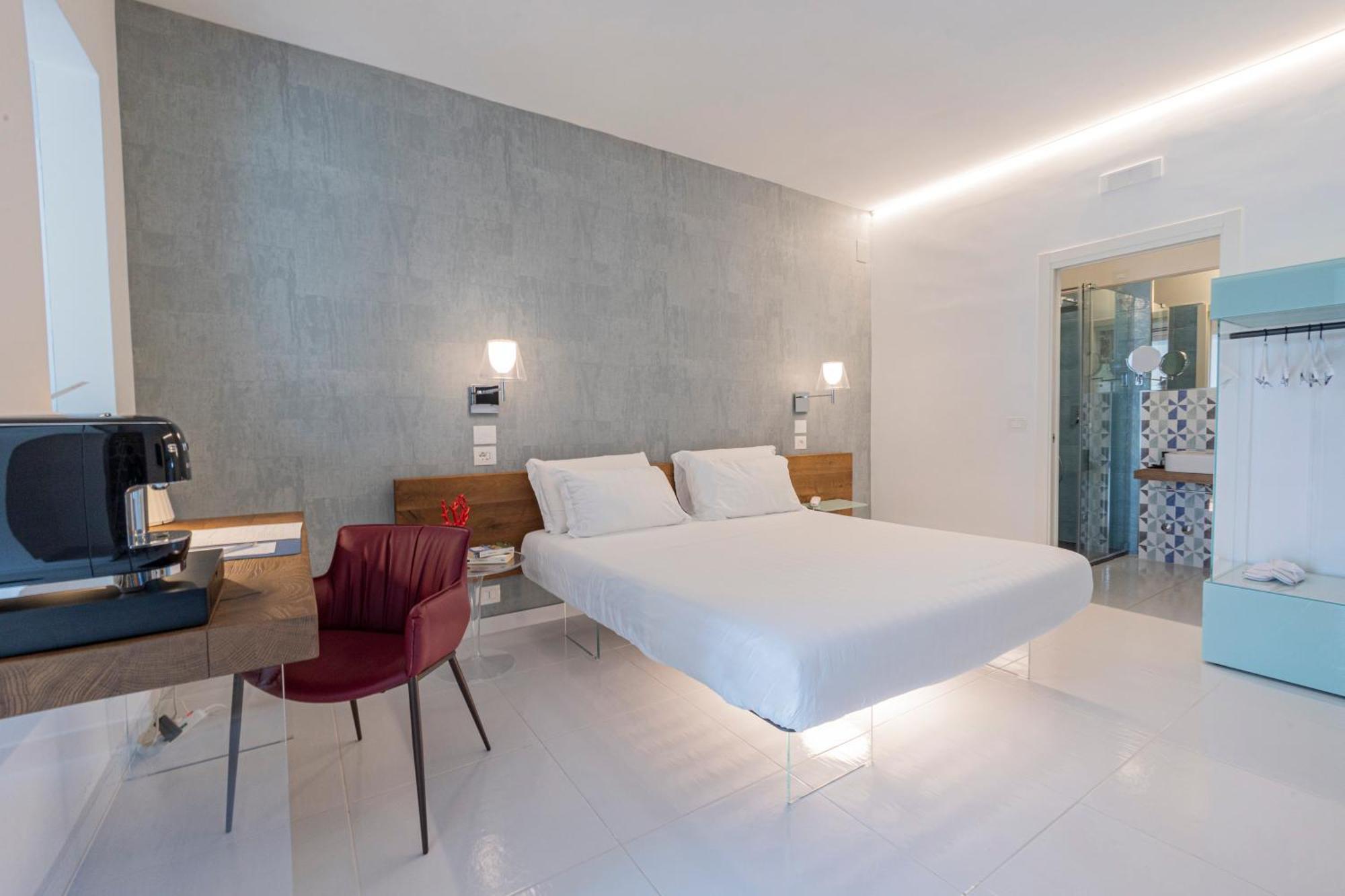Aquamaris Design Suite & Spa 파이스툼 외부 사진