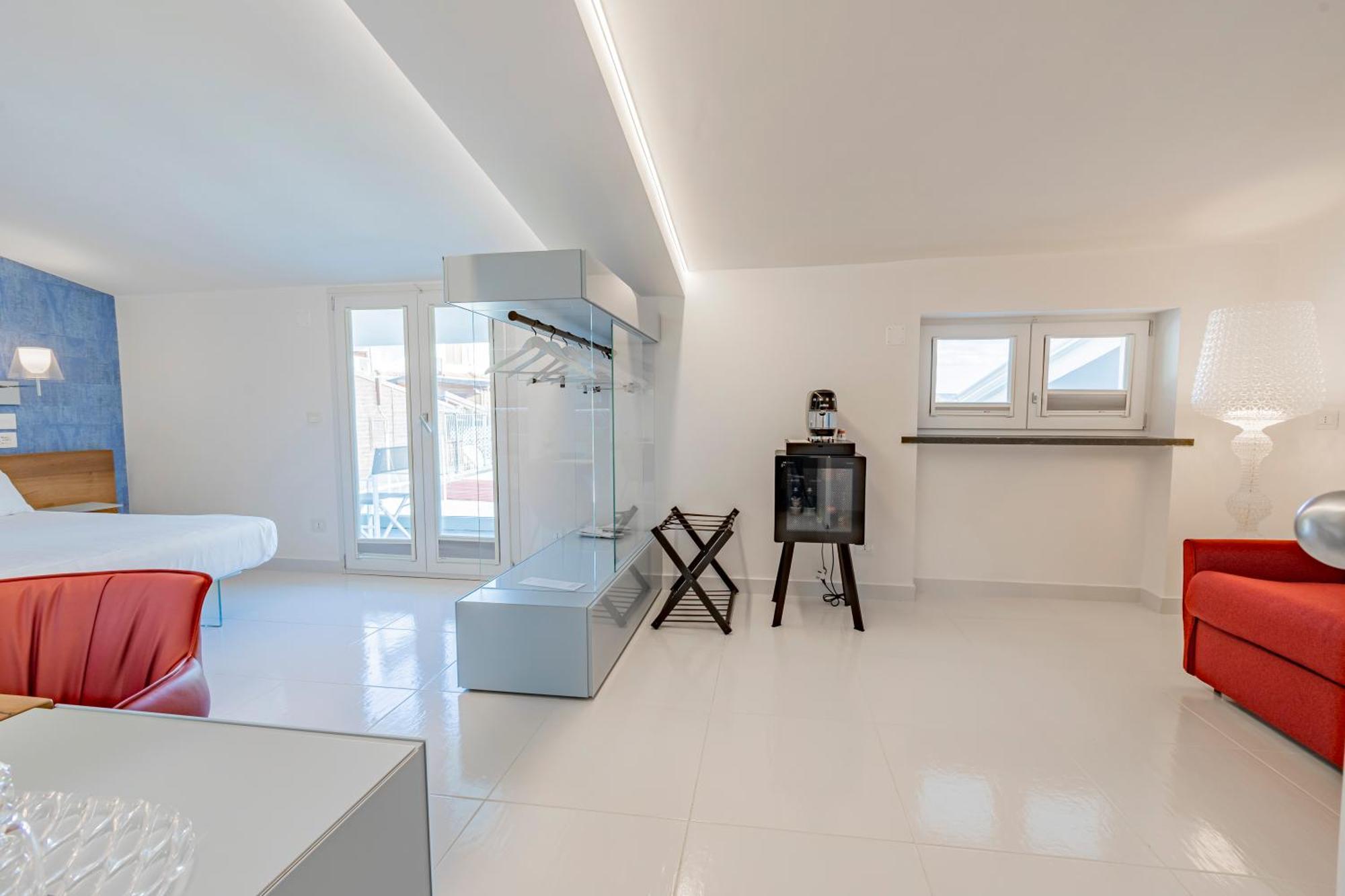 Aquamaris Design Suite & Spa 파이스툼 외부 사진