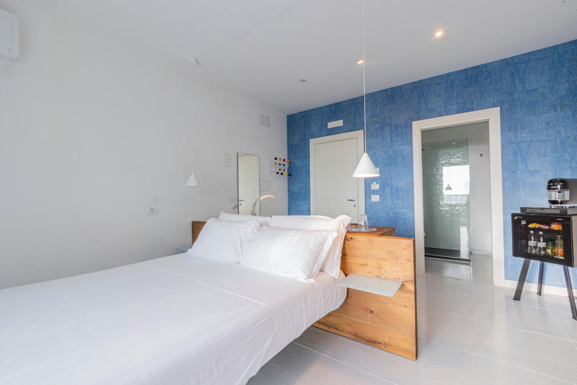 Aquamaris Design Suite & Spa 파이스툼 외부 사진